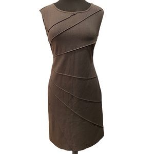 🌴 Spence Dress Size 4